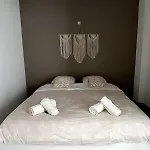 The Travellers' Flat-brussels South Airport Fleurus