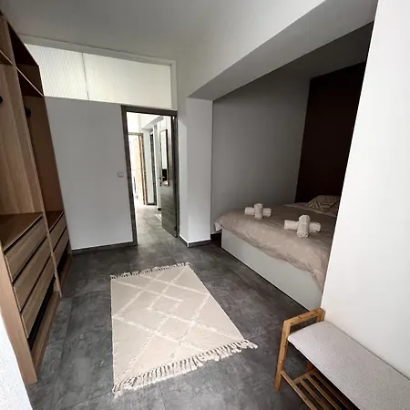 The Travellers' Flat-brussels South Airport