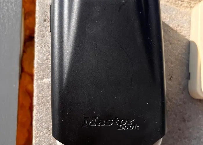 The Travellers' Flat-brussels South Airport דירה פלורוס